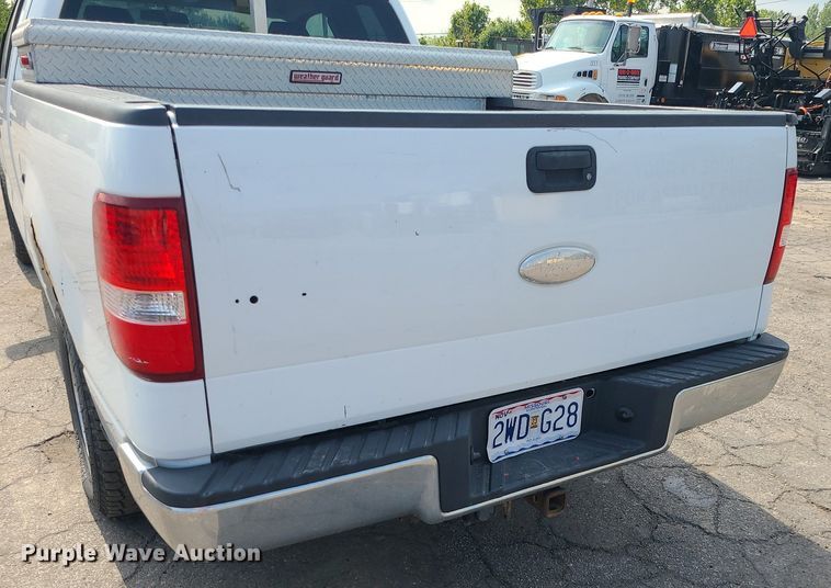 image for item MG9754 2007 Ford F150  SuperCab pickup truck