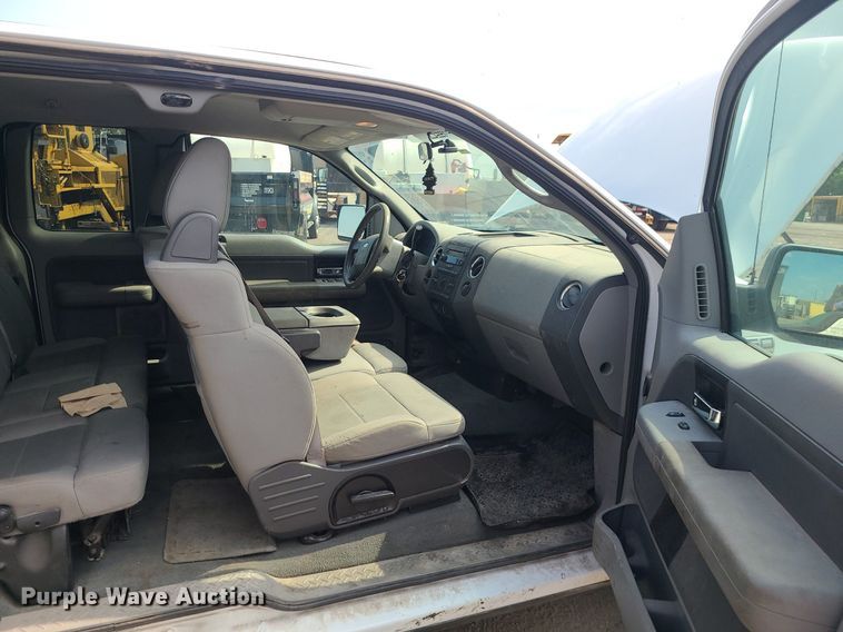 image for item MG9754 2007 Ford F150  SuperCab pickup truck