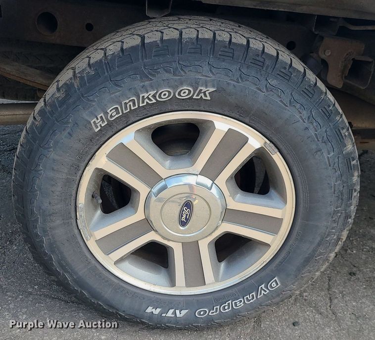 image for item MG9754 2007 Ford F150  SuperCab pickup truck