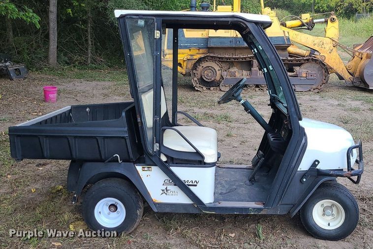 image for item MG9761 Cushman Commander  golf cart