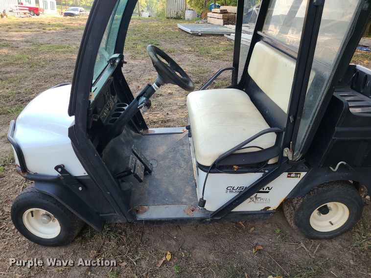 image for item MG9761 Cushman Commander  golf cart
