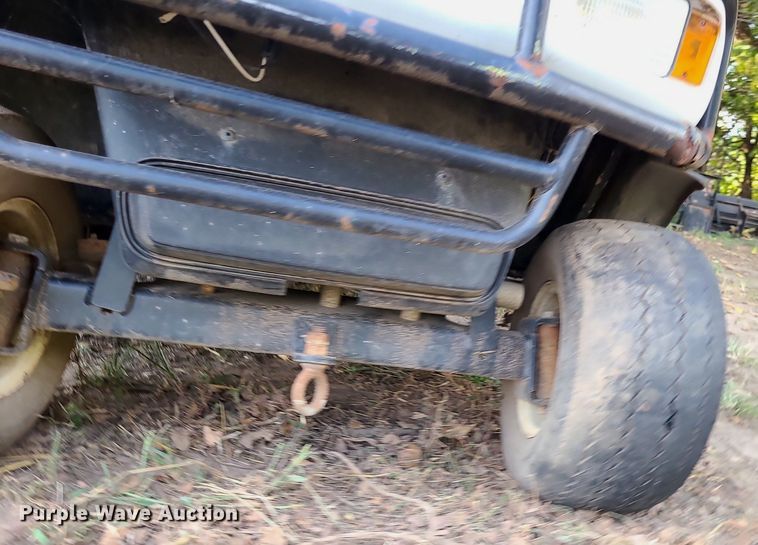 image for item MG9761 Cushman Commander  golf cart