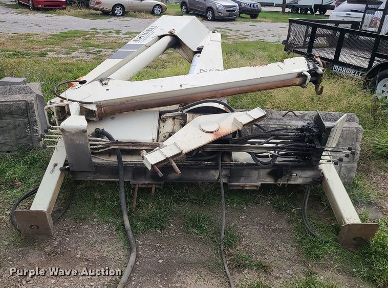 image for item MG9763 National Crane Corporation N65  knuckle boom crane
