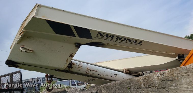 image for item MG9763 National Crane Corporation N65  knuckle boom crane