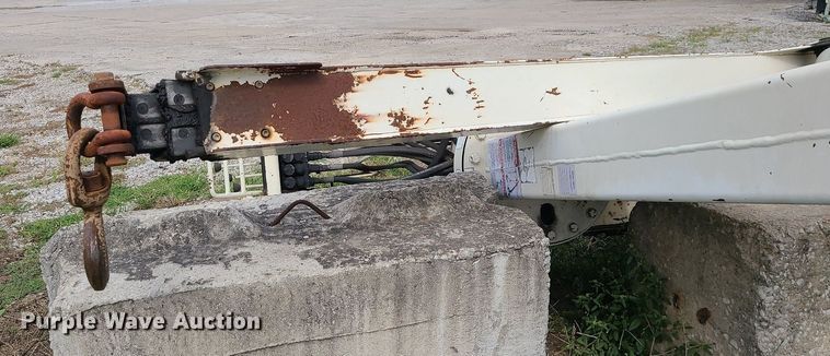 image for item MG9763 National Crane Corporation N65  knuckle boom crane