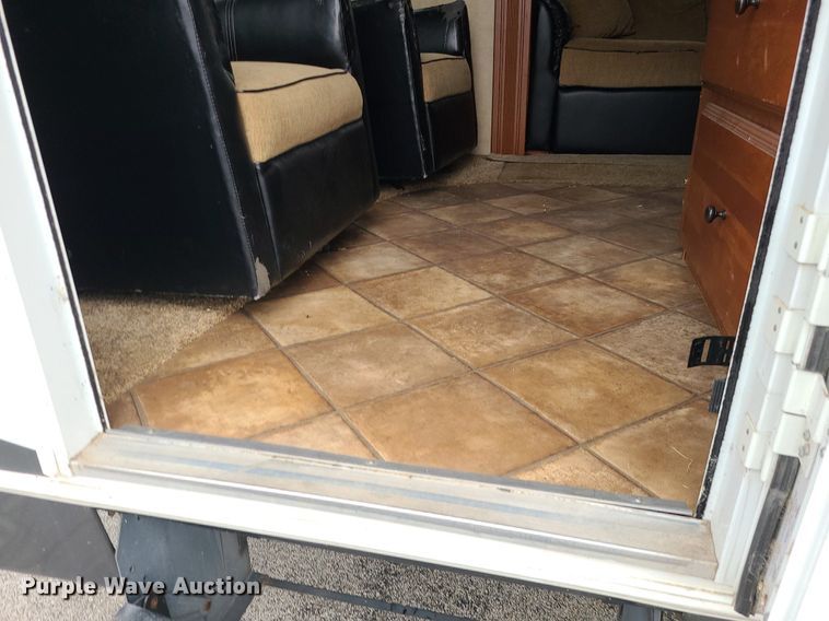 image for item MG9766 2012 Dutchmen Denali 265RL  camper