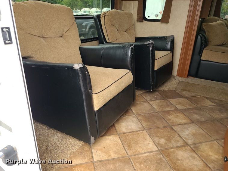 image for item MG9766 2012 Dutchmen Denali 265RL  camper