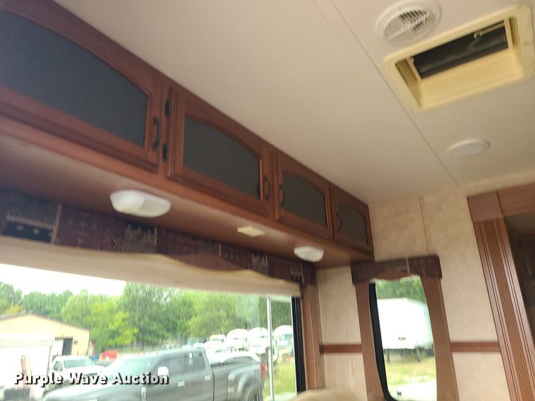 image for item MG9766 2012 Dutchmen Denali 265RL  camper