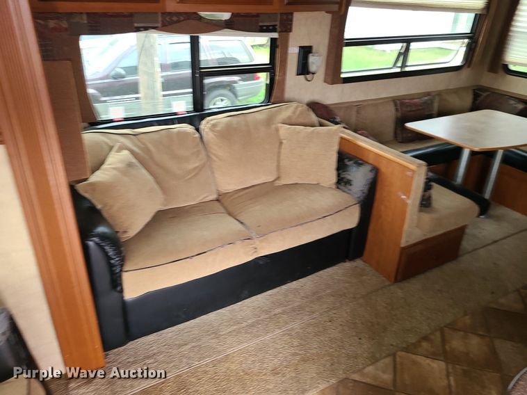 image for item MG9766 2012 Dutchmen Denali 265RL  camper