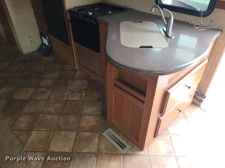 image for item MG9766 2012 Dutchmen Denali 265RL  camper