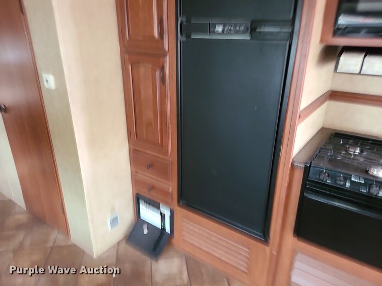 image for item MG9766 2012 Dutchmen Denali 265RL  camper