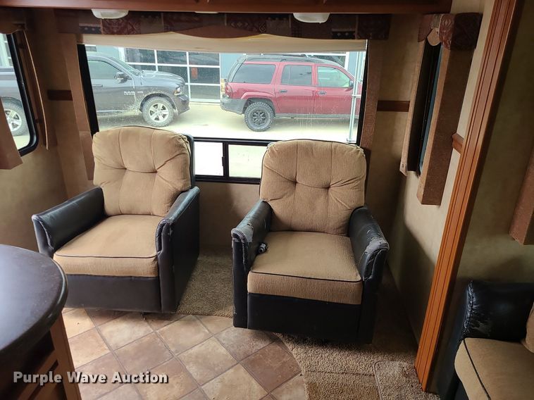 image for item MG9766 2012 Dutchmen Denali 265RL  camper