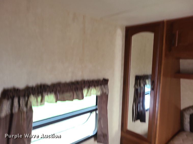 image for item MG9766 2012 Dutchmen Denali 265RL  camper