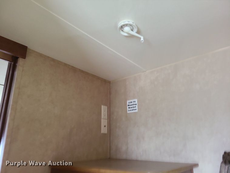 image for item MG9766 2012 Dutchmen Denali 265RL  camper