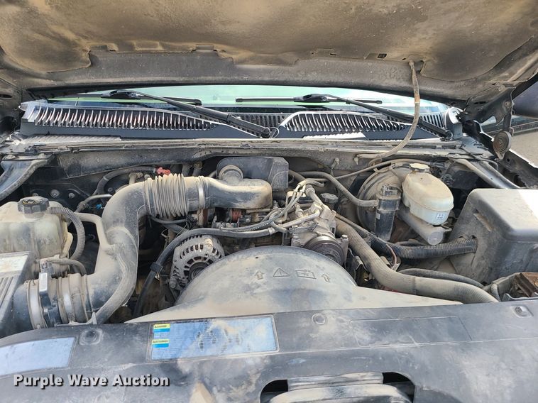 image for item MG9768 2003 Chevrolet Silverado 1500  pickup truck