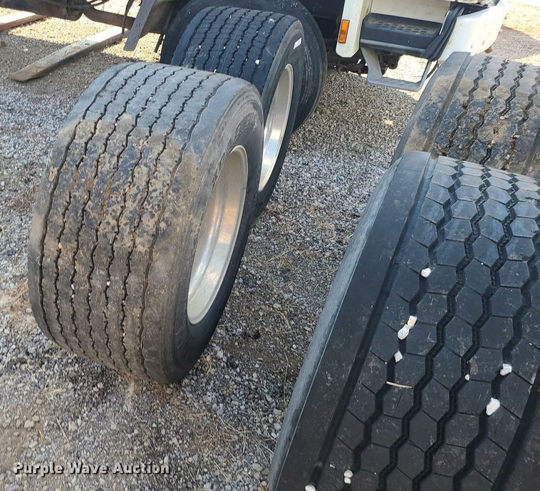 image for item MG9769 (4) tires and wheels