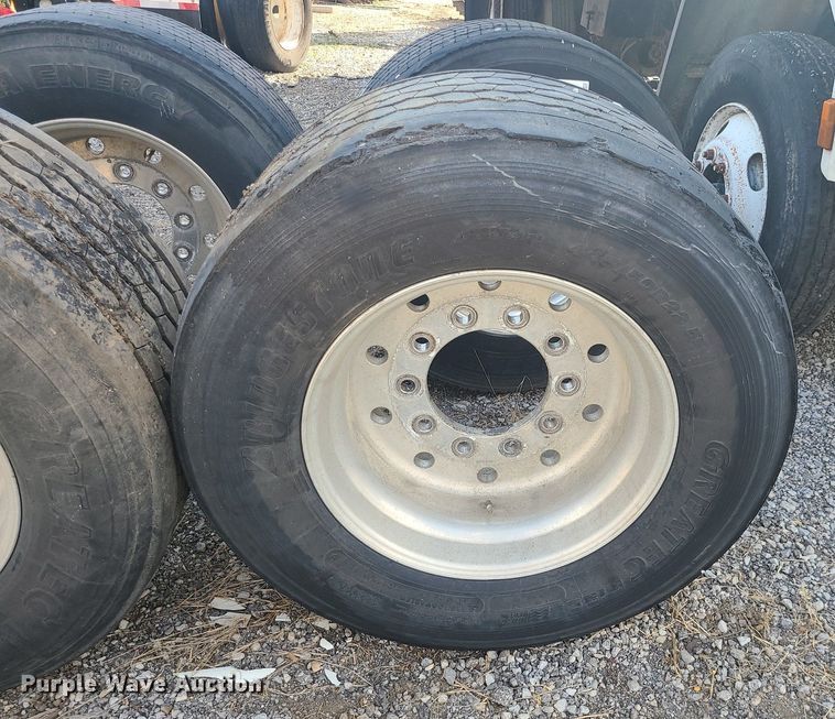 image for item MG9769 (4) tires and wheels