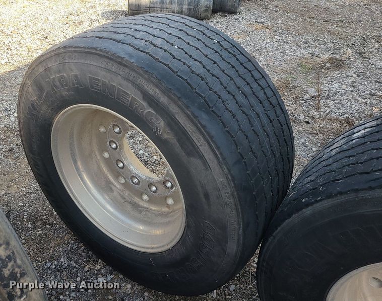 image for item MG9769 (4) tires and wheels