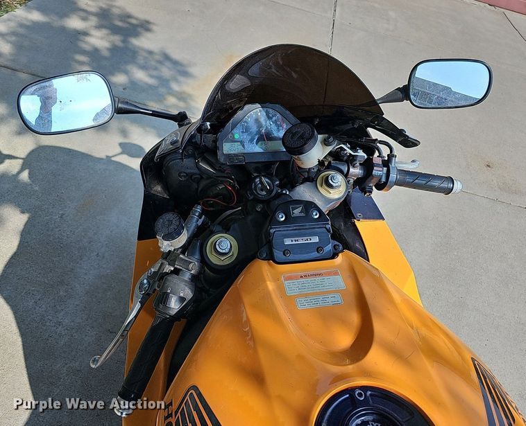 image for item MH9334 2005 Honda CBR1000RR  motorcycle