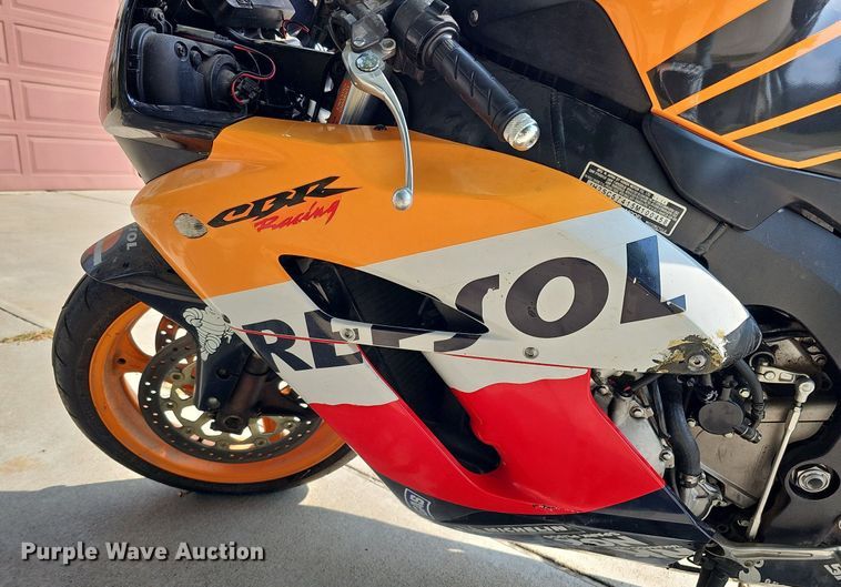 image for item MH9334 2005 Honda CBR1000RR  motorcycle