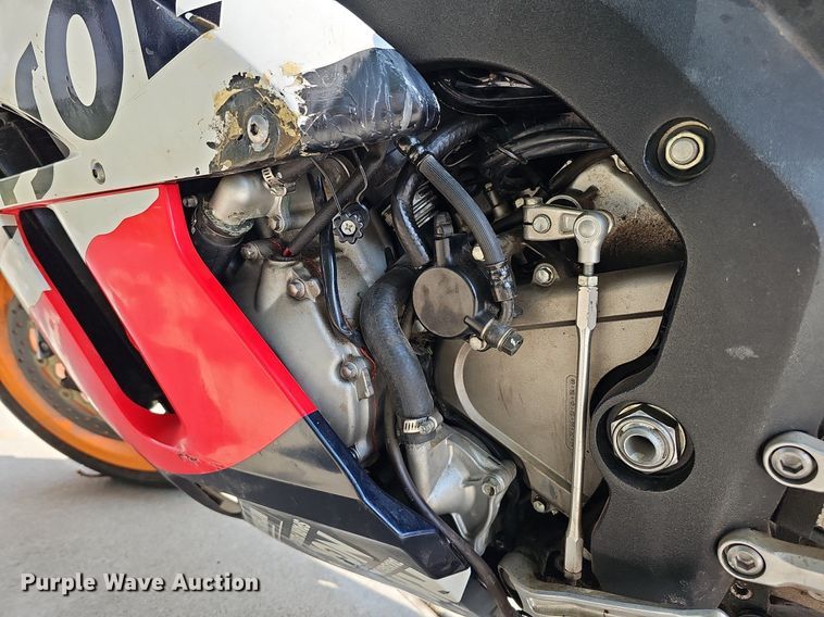 image for item MH9334 2005 Honda CBR1000RR  motorcycle