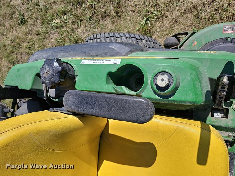 image for item MH9359 2009 John Deere Z925  ZTR lawn mower