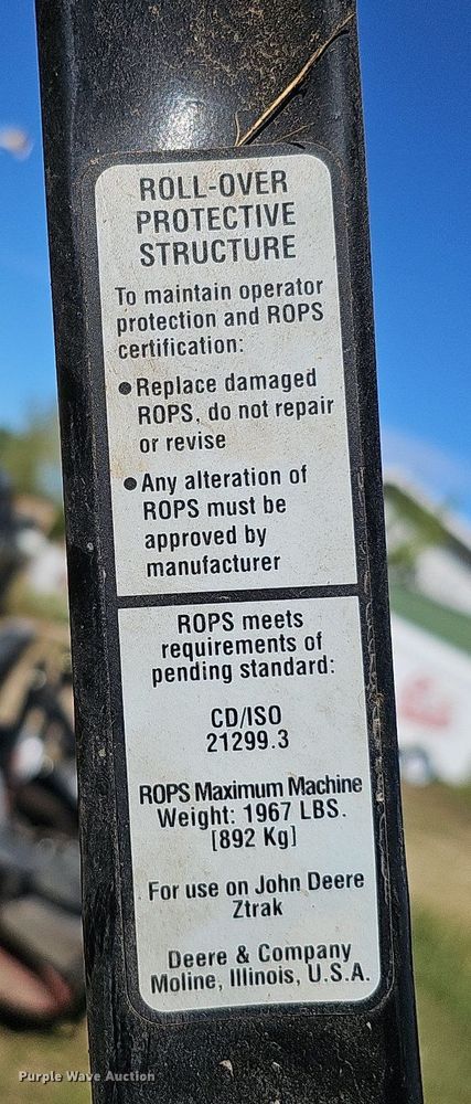 image for item MH9359 2009 John Deere Z925  ZTR lawn mower