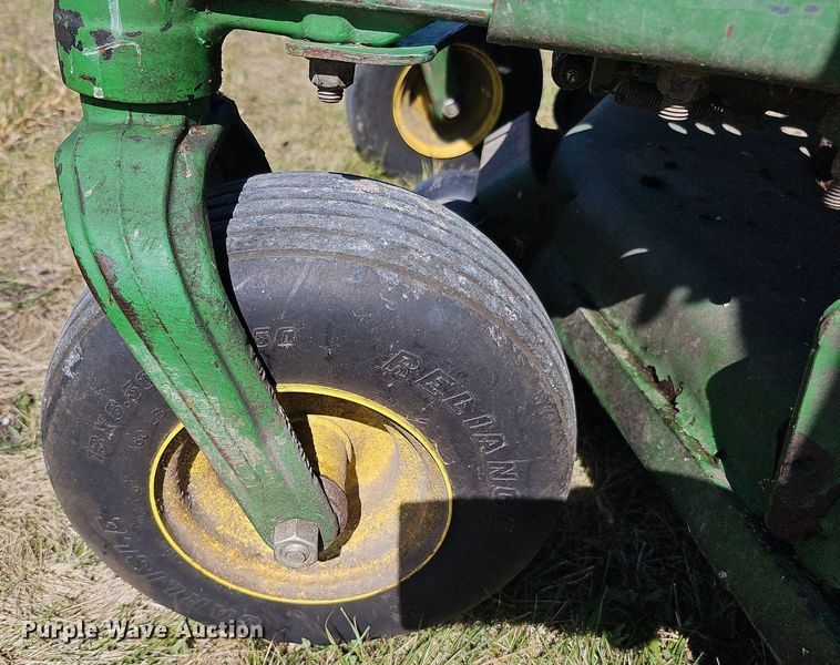 image for item MH9359 2009 John Deere Z925  ZTR lawn mower