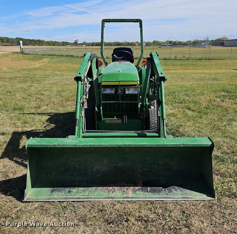 image for item MH9362 2004 John Deere 790  tractor