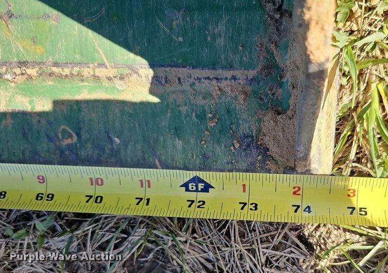 image for item MH9362 2004 John Deere 790  tractor