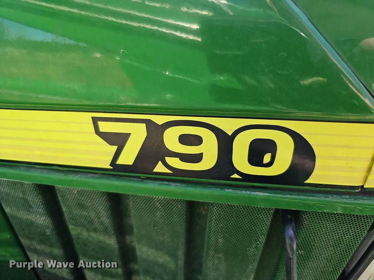 image for item MH9362 2004 John Deere 790  tractor