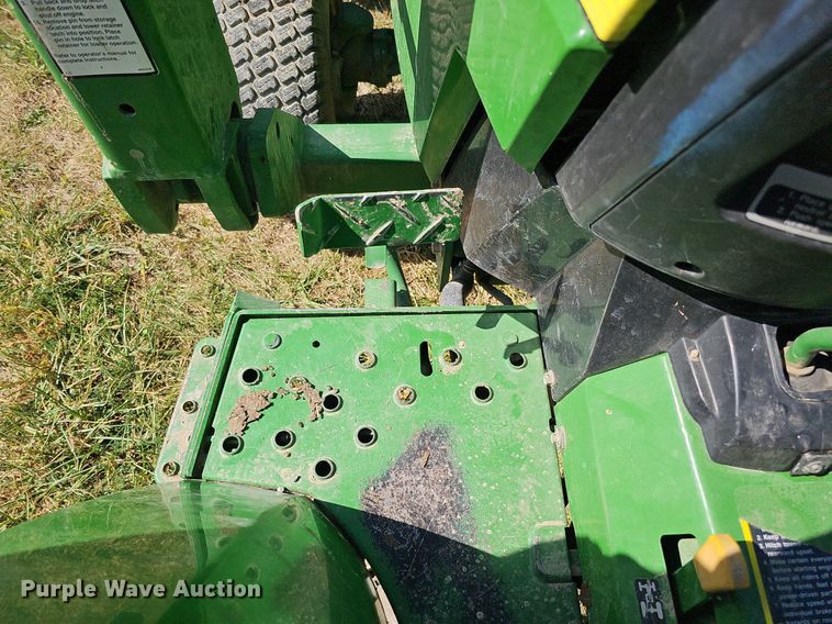 image for item MH9362 2004 John Deere 790  tractor