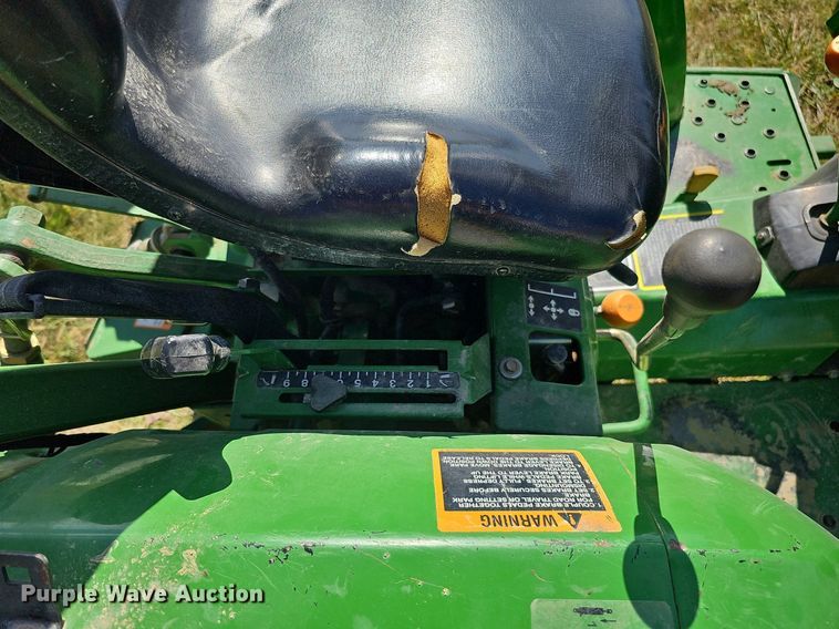 image for item MH9362 2004 John Deere 790  tractor