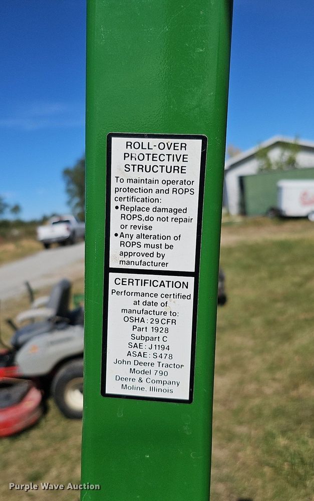 image for item MH9362 2004 John Deere 790  tractor