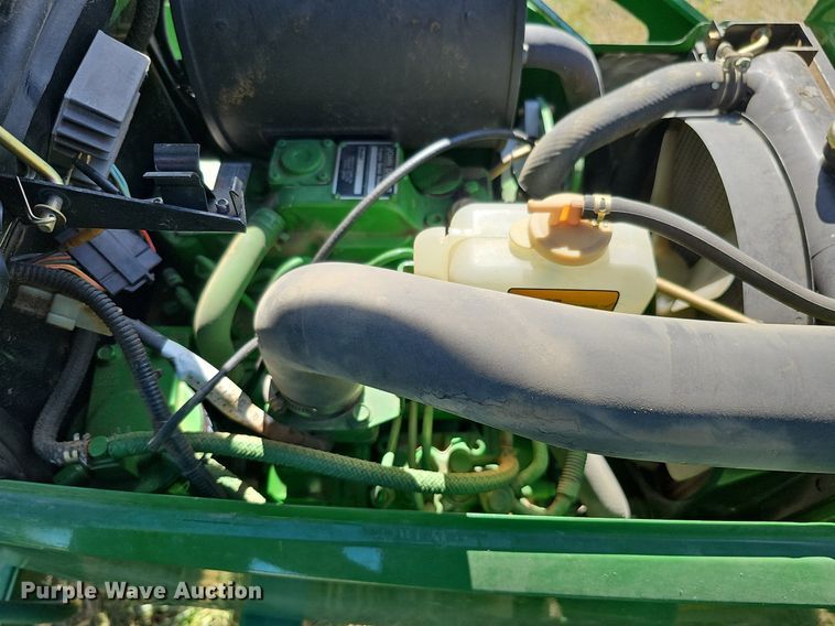 image for item MH9362 2004 John Deere 790  tractor