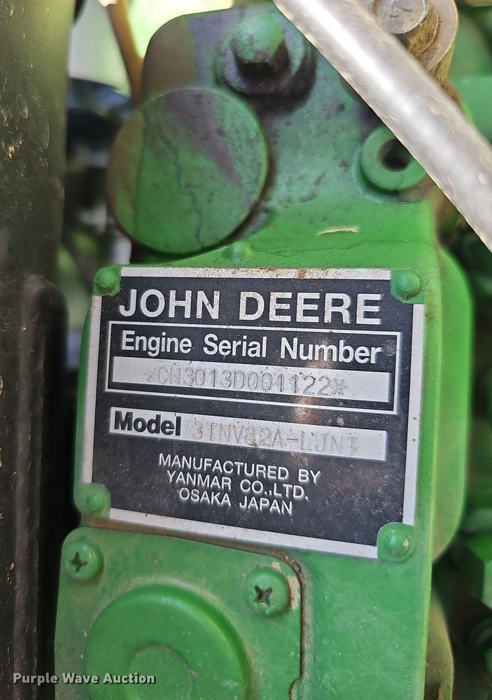 image for item MH9362 2004 John Deere 790  tractor