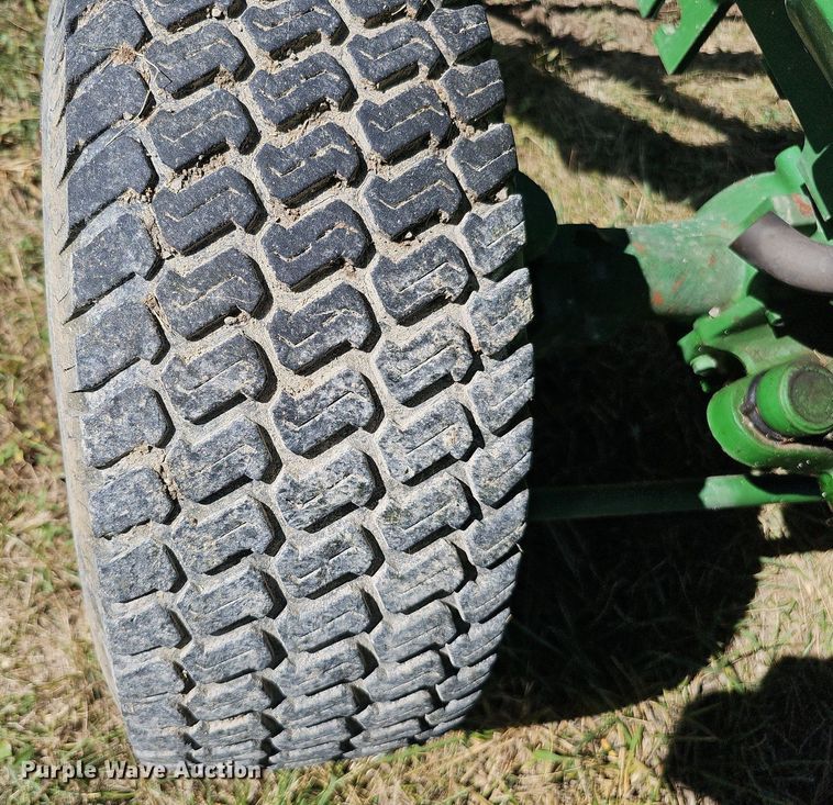 image for item MH9362 2004 John Deere 790  tractor