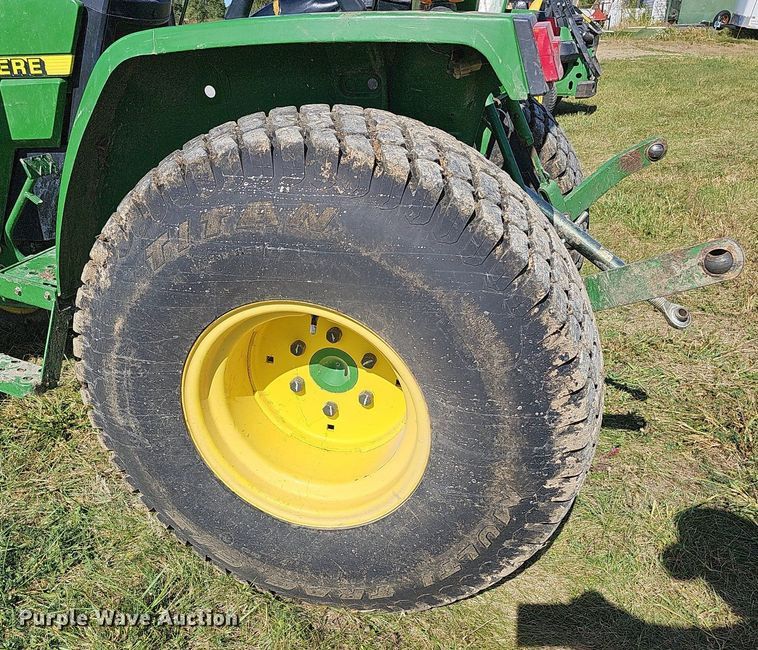 image for item MH9362 2004 John Deere 790  tractor