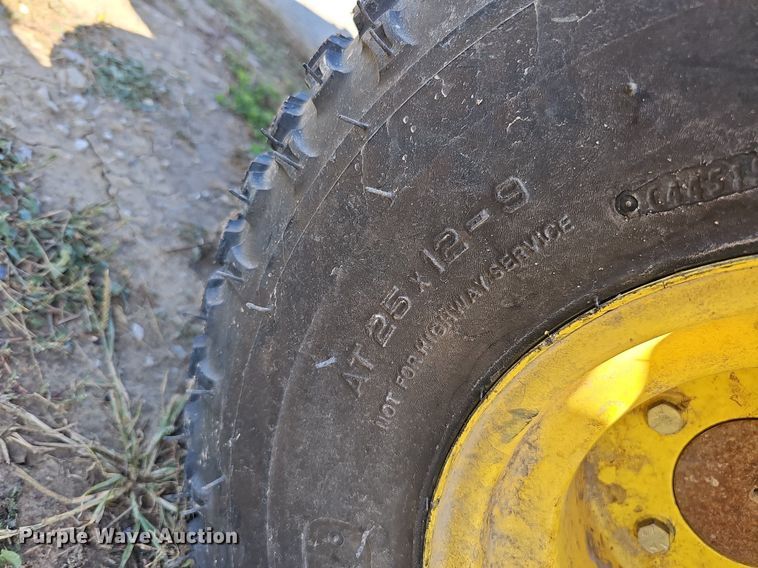 image for item MH9363 2003 John Deere Gator 4x2  utility vehicle