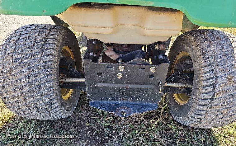 image for item MH9364 2011 John Deere X324  lawn mower