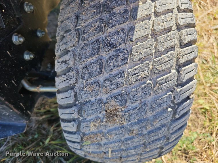 image for item MH9364 2011 John Deere X324  lawn mower