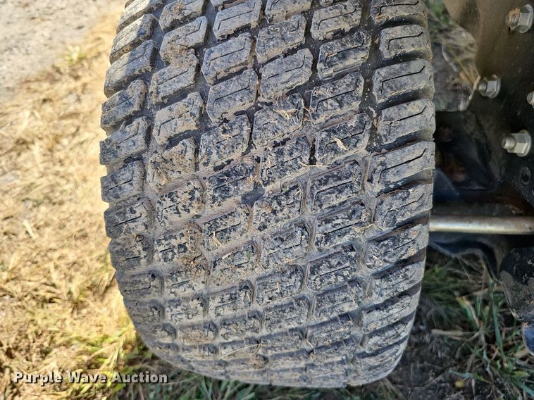 image for item MH9364 2011 John Deere X324  lawn mower