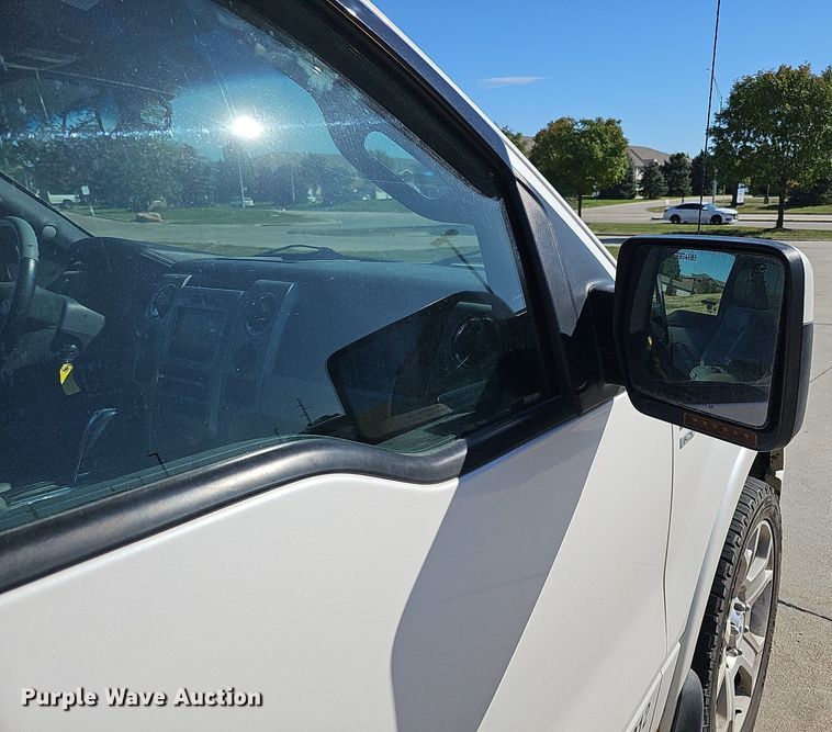 image for item MH9368 2011 Ford F150 Lariat  SuperCrew pickup truck