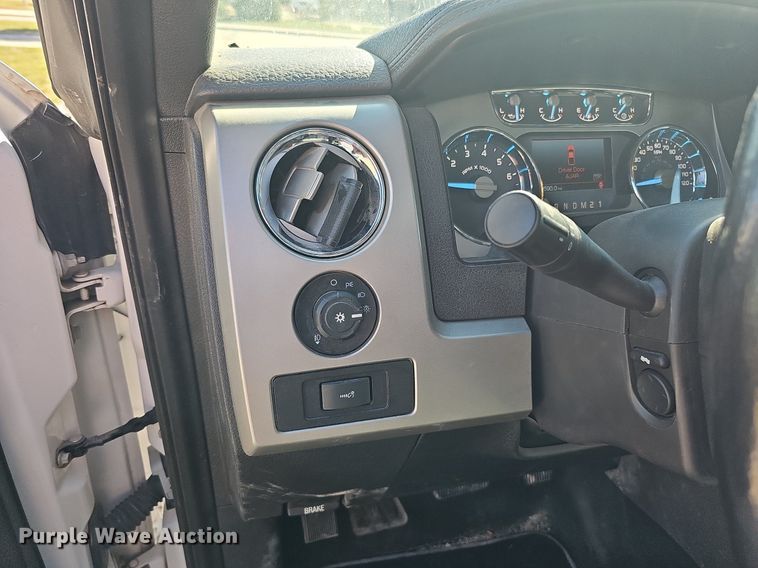 image for item MH9368 2011 Ford F150 Lariat  SuperCrew pickup truck