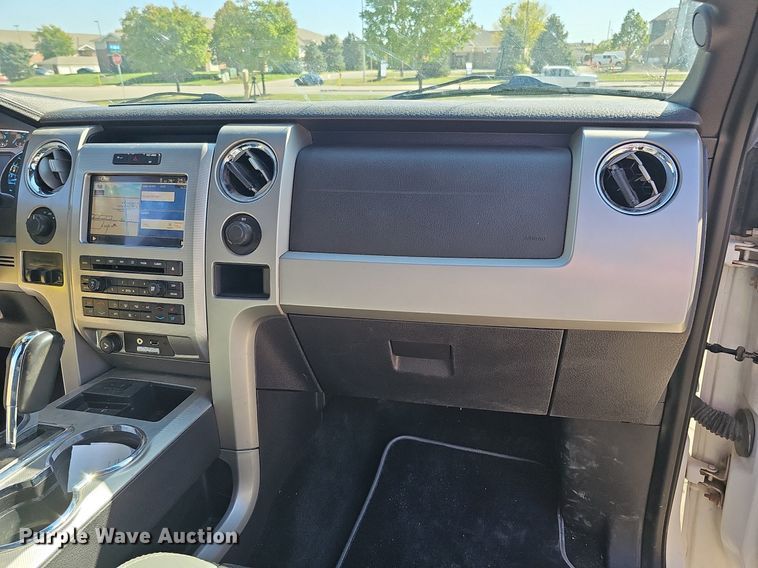 image for item MH9368 2011 Ford F150 Lariat  SuperCrew pickup truck