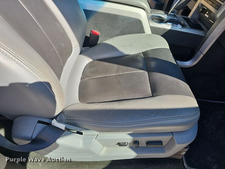 image for item MH9368 2011 Ford F150 Lariat  SuperCrew pickup truck