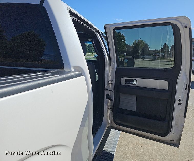 image for item MH9368 2011 Ford F150 Lariat  SuperCrew pickup truck