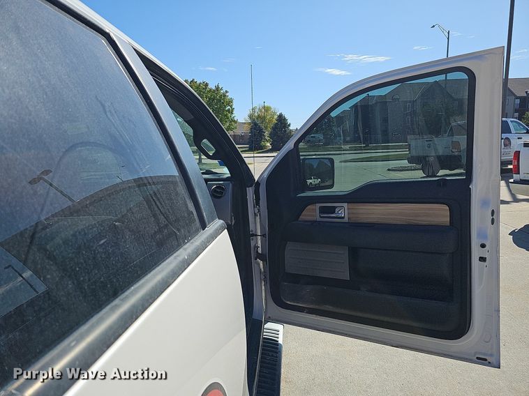 image for item MH9370 2011 Ford F150 Lariat  SuperCrew pickup truck