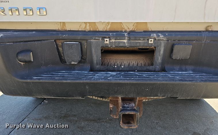 image for item MH9371 2008 Chevrolet Silverado  Crew Cab pickup truck