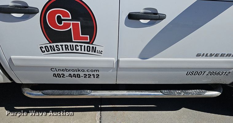 image for item MH9371 2008 Chevrolet Silverado  Crew Cab pickup truck